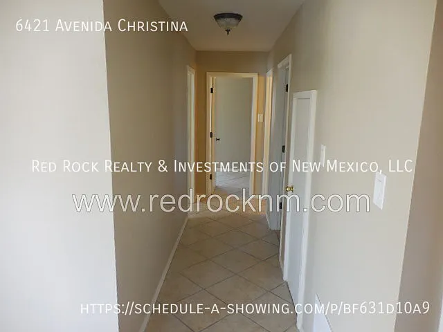 6421 Avenida Christina — Photo 9
