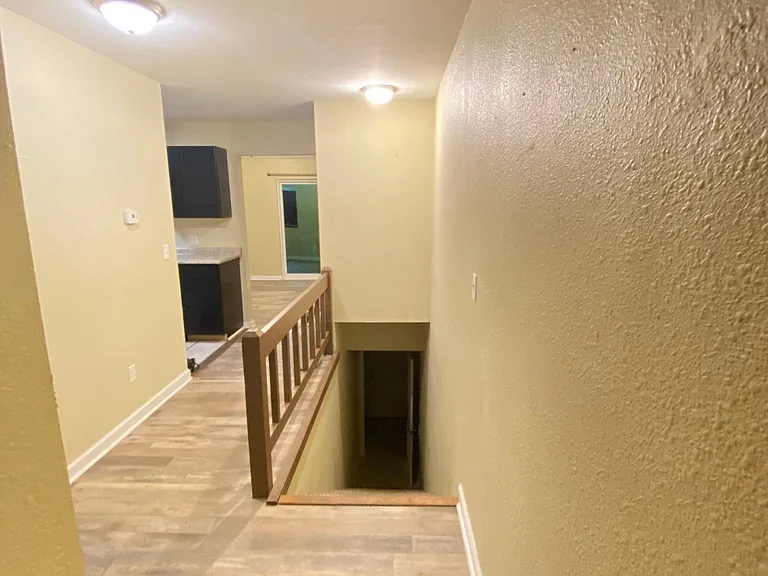 18 Bentree Ln #403 — Photo 6