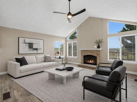 3rd image of 6164 Laguna Circle