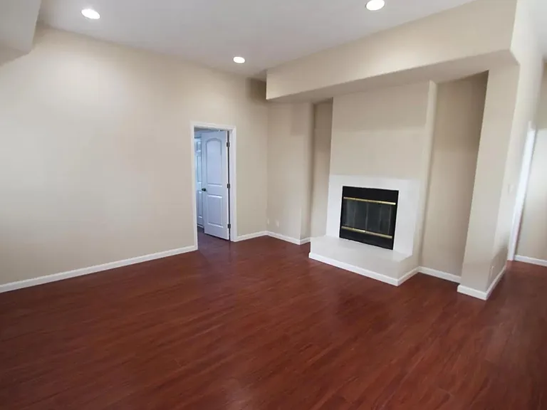 3990 Paul Ter — Photo 12