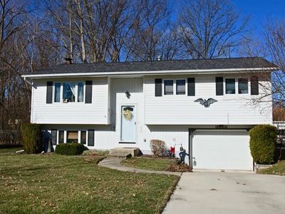 846 W Shore Blvd, Sheffield Lake, OH, 44054