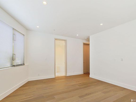5th image of 896 De Haro St