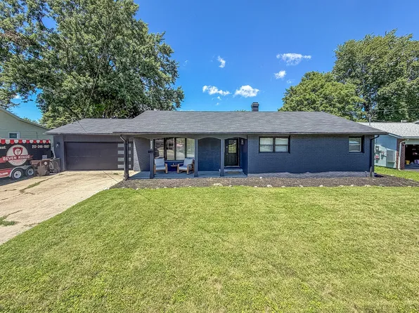 400 W Wing St, Bement, IL 61813