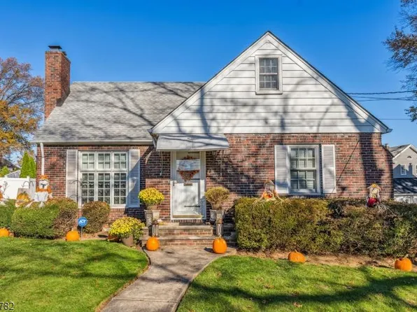 716 De Witt St, Linden, NJ 07036