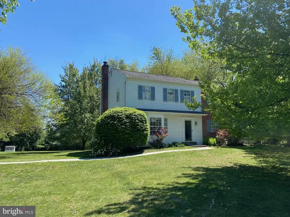 1239 Upton Cir, West Chester, PA 19380