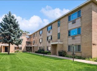 7019 N Ridge Blvd APT 2C, Chicago, IL 60645