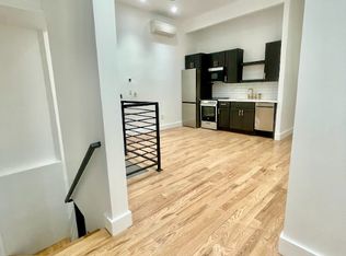 338 Broadway #1F, Brooklyn, NY 11211
