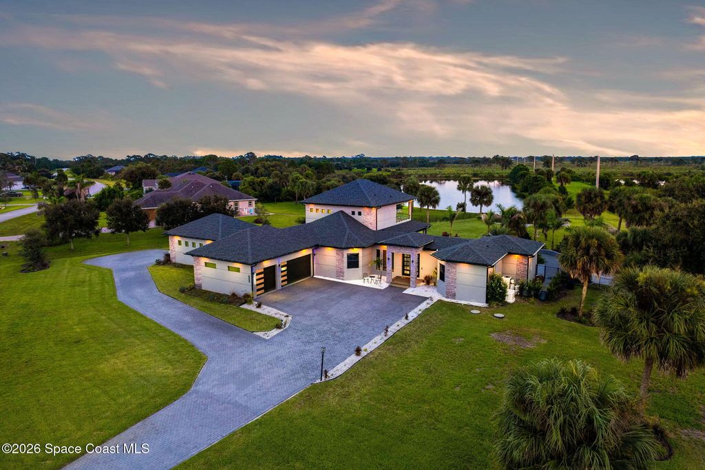 2453 Westhorpe Dr