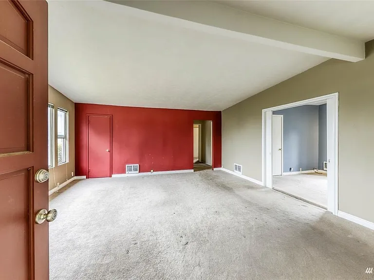 26163 Iowa Ave NE — Photo 8