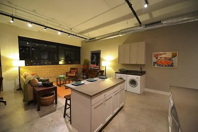 Laclede Lofts — Photo 7