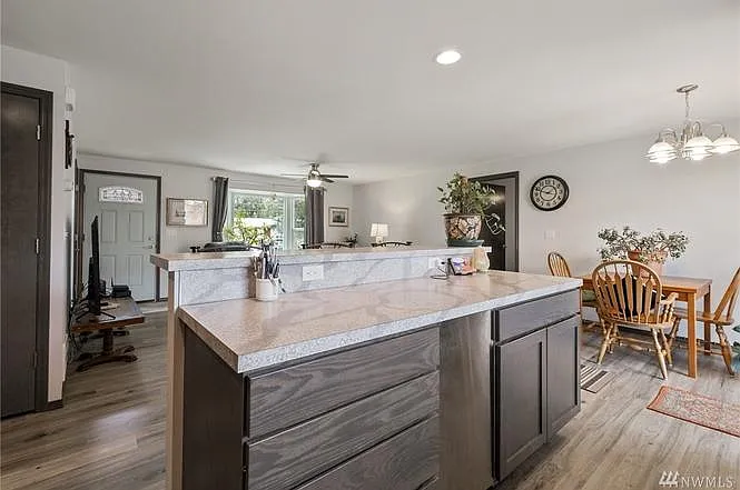 18232 SE 262nd Pl — Photo 5