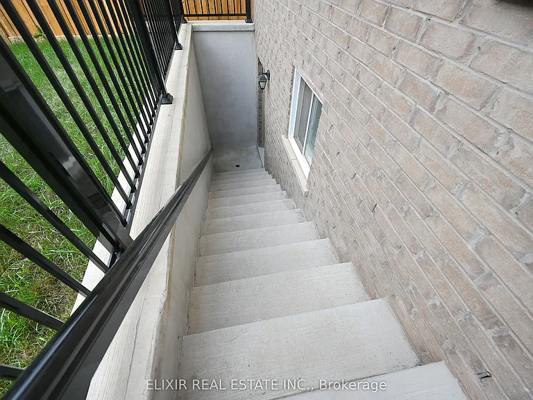 46 Mevira Gdns #LOWER LEVEL — Photo 3