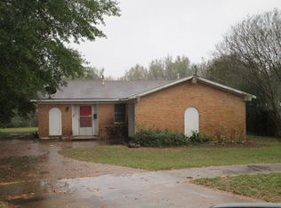 311 Gilbert Dr, Vivian, LA 71082