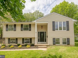 13 Hillcrest Rd, Stratford, NJ 08084