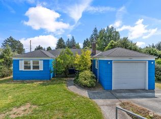 11410 Roosevelt Way NE, Seattle, WA 98125