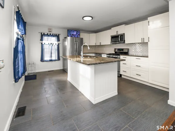 17 Windsor Street, Enfield, CT 06082