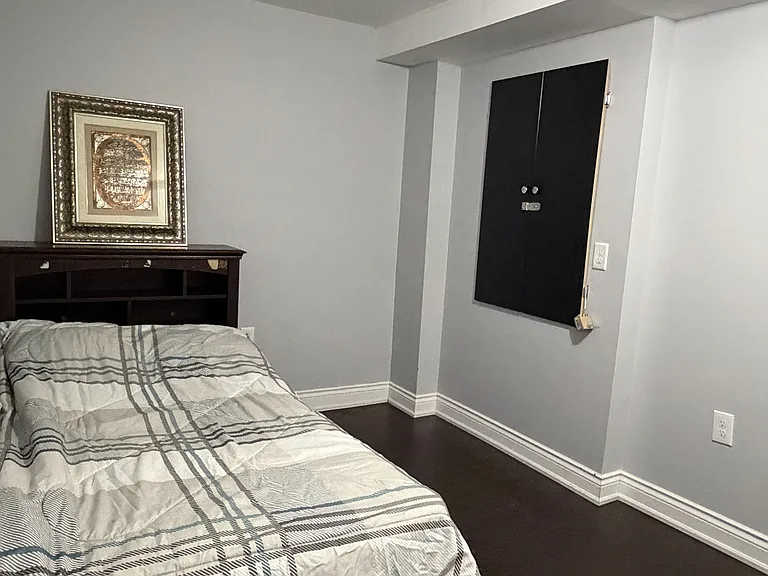 85 Gillett Dr #LOWER — Photo 12