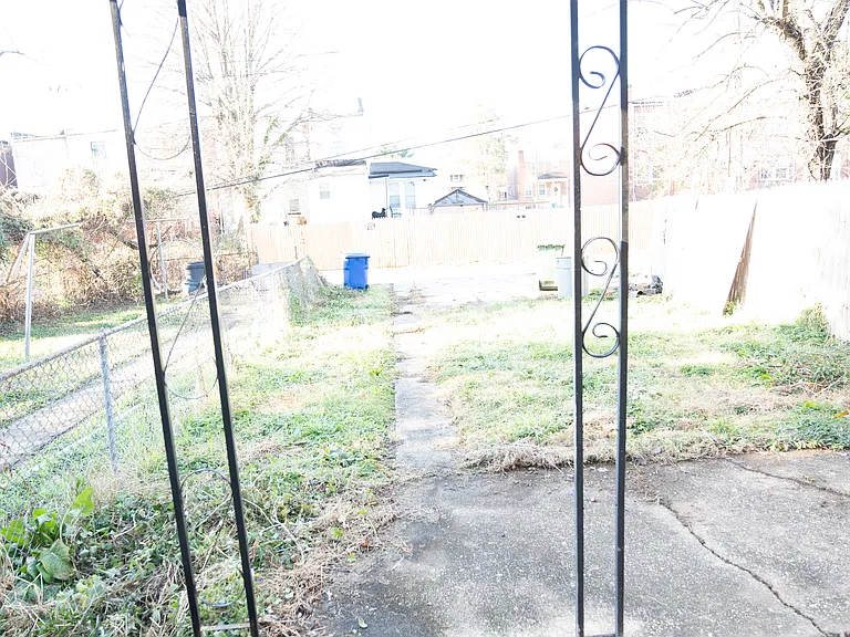 5320 Beaufort Ave — Photo 6