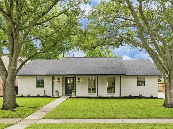 5735 Cheena Dr, Houston, TX 77096
