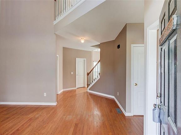 3rd image of 2899 Savannah Walk Ln