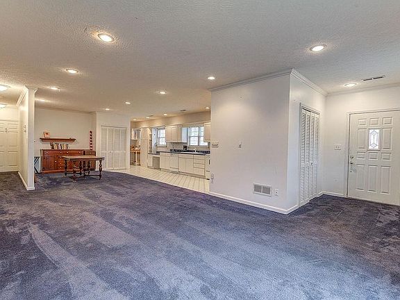 3rd image of 5398 College St