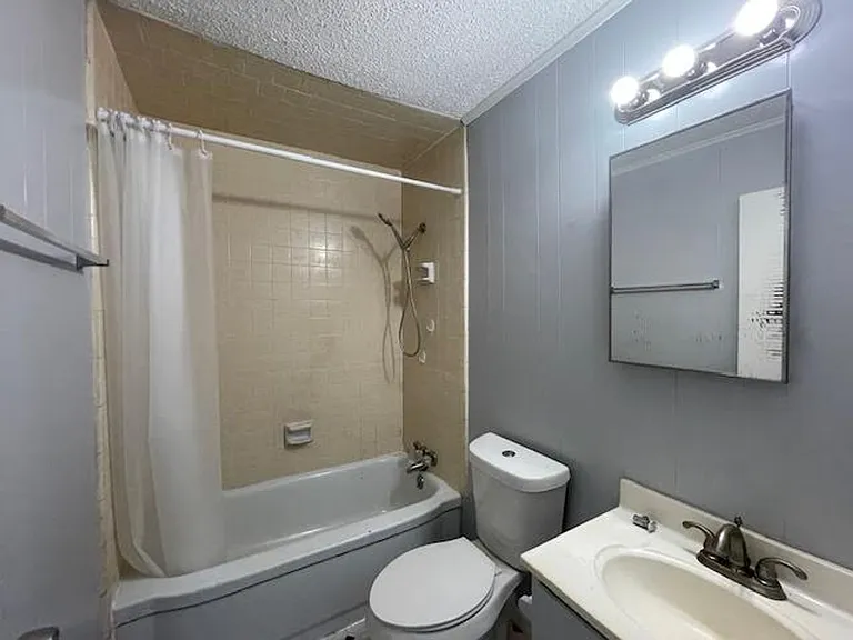 1213 Kilgore Ln — Photo 8