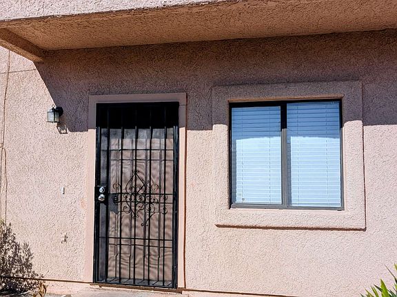 2nd image of 224 W Laguna St #1