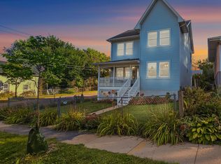 1058 6th St E, Saint Paul, MN 55106