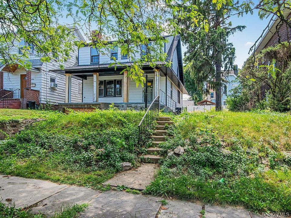 1st image of 484 E 5th Street
