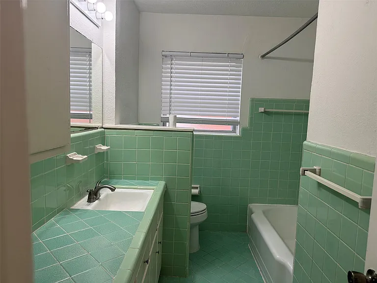 4013 Newshire Dr — Photo 19