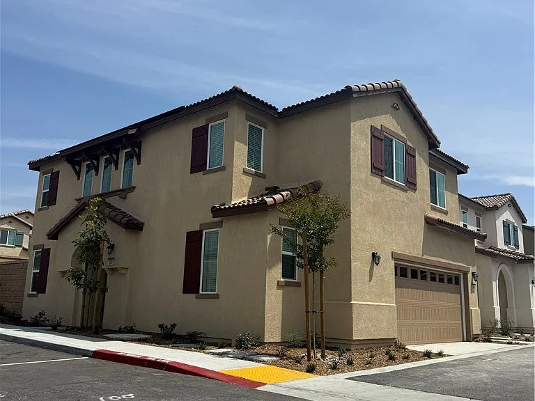 6331 Sierra Vista Ln — Photo 2