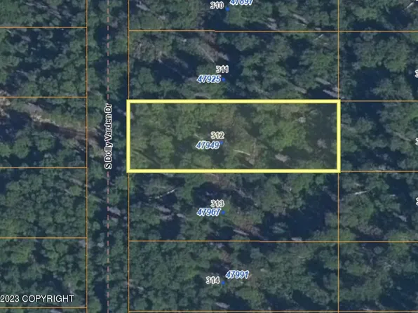 47967 S Dolly Varden Dr, Talkeetna, AK 99676
