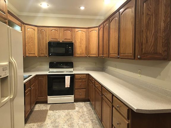 2nd image of 105 Keeneland Cir