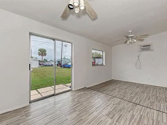 4th image of 8692 Agress Ave