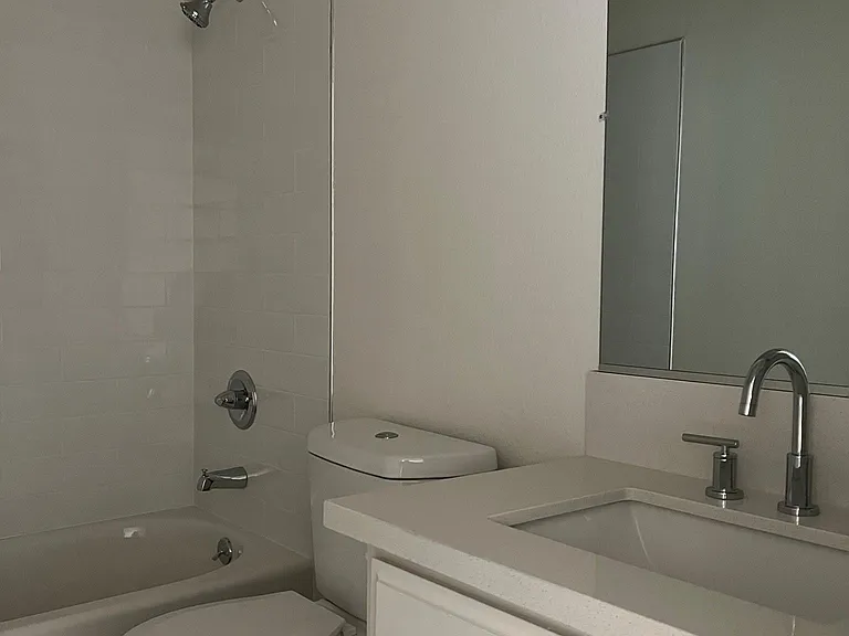 14109 Delano St #5 — Photo 5