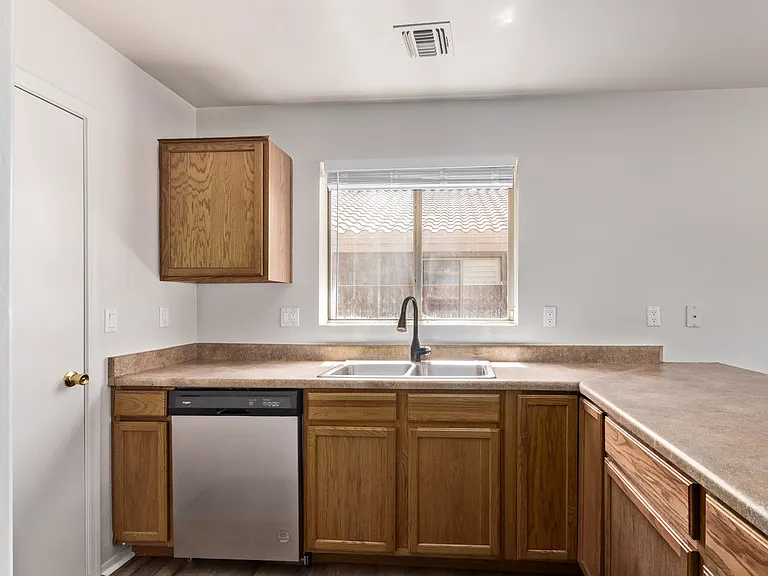 10956 W Taft St — Photo 23