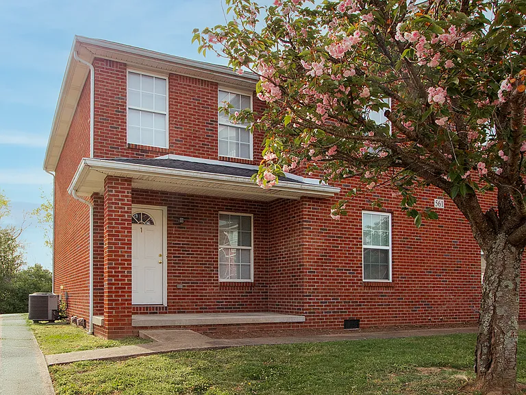 561 Hampton Way #1 — Photo 1