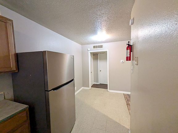 4th image of 893 Campus St #5158D0270