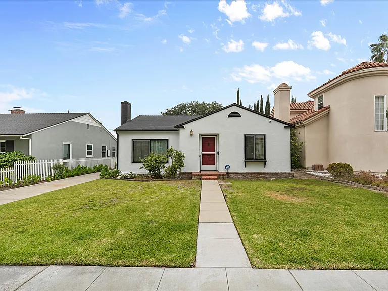 320 Laurel Ave — Photo 22