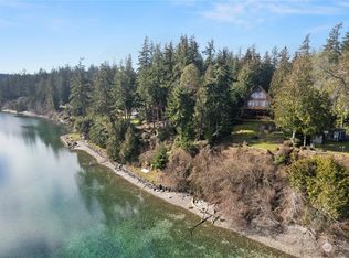 9560 Misery Point Rd NW, Seabeck, WA 98380