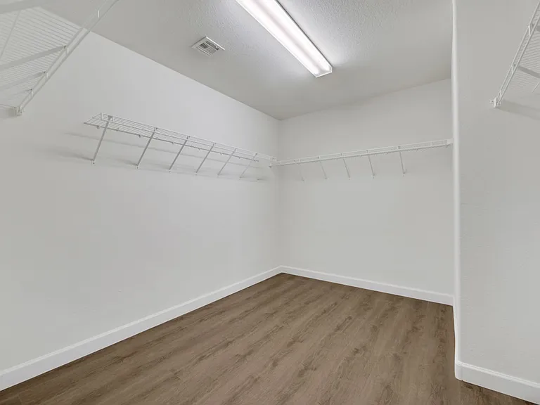 2809 Falling Mist St — Photo 14