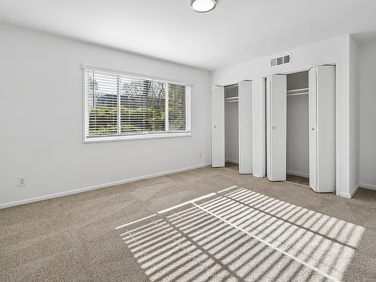 ReNew Alexandria — Photo 17