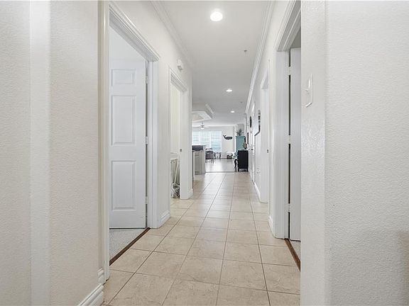 3rd image of 204 Sandbridge Rd Unit 217