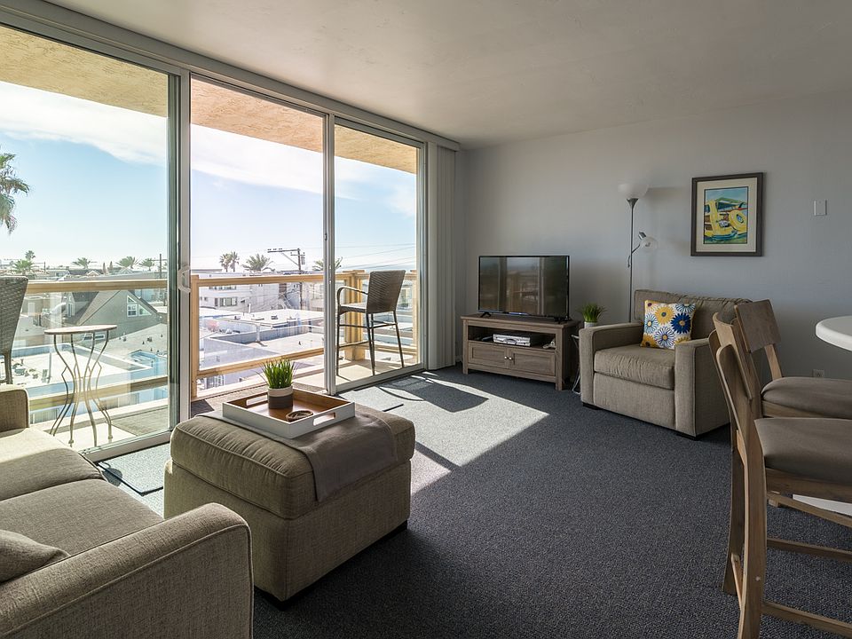 1st image of 725 Redondo Ct Unit 35