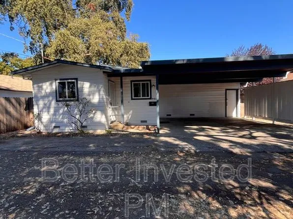 925 Beaver Ln, Santa Rosa, CA 95404