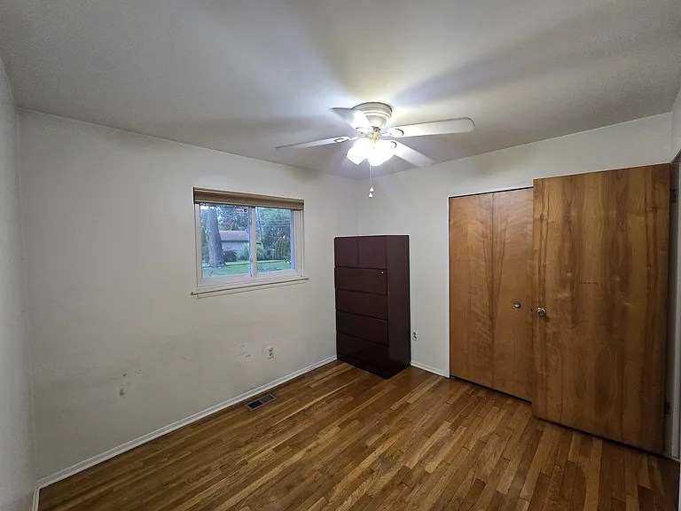 5054 Carnaby Dr — Photo 7