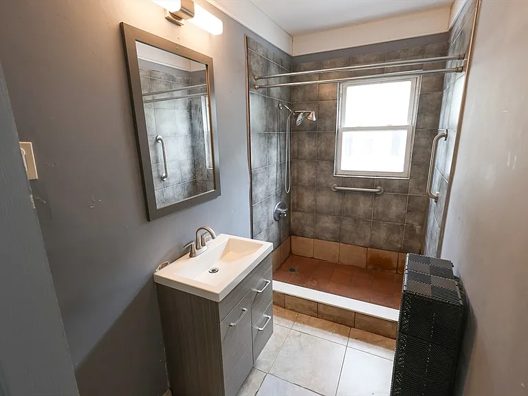 209 W Harvard St #1 — Photo 7