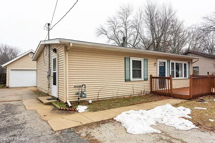 538 Davidson Ave photo 1