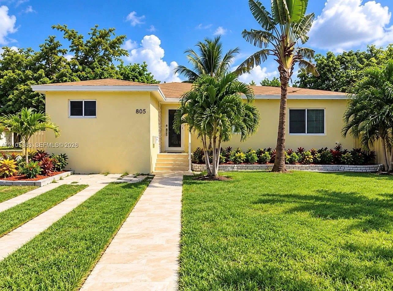 805 NE 138th St, North Miami FL 33161 - North Miami — Photo 1