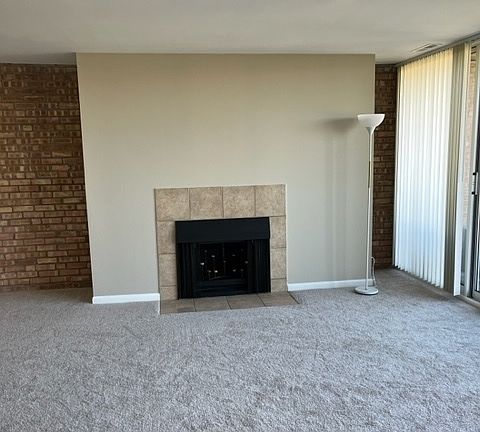 3rd image of 6010 Oakwood Dr APT 6F